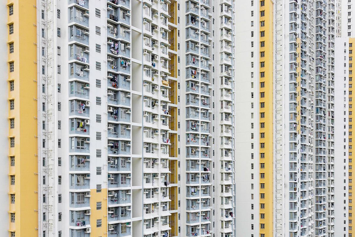 scopenotes's tweet image. The urban density of Hong Kong: a vertiginous, hypnotic photo series by Kevin Krautgartner.
kevinkrautgartner.com