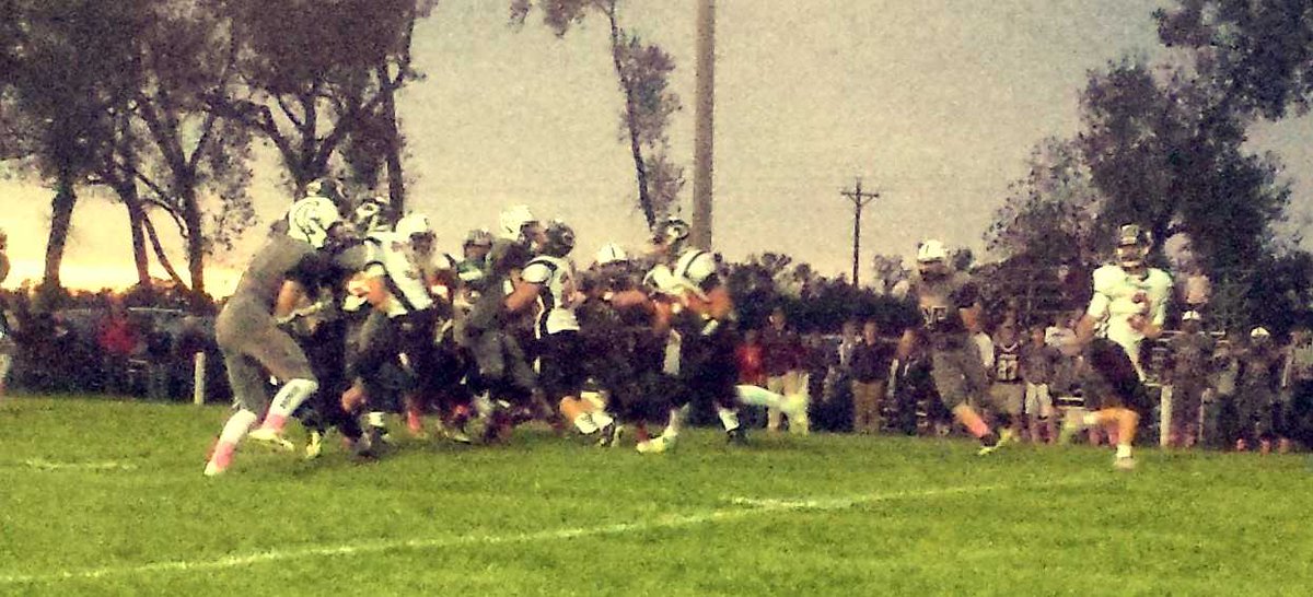 epicteamcamps's tweet image. Tough running by #34 Tyler Reikofski and #greatblocking up front #54 Max Frank and company are #doingwork