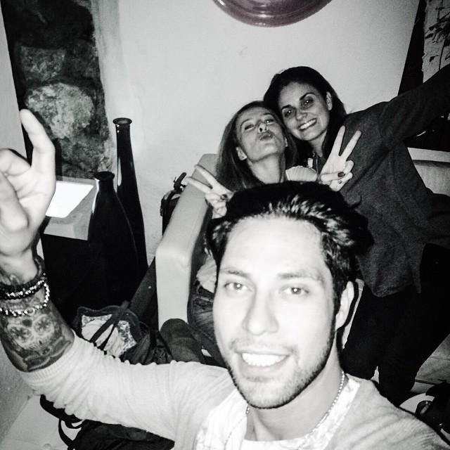 InstaIbiza's tweet photo. Next stop pacha! :) ... #instagram #instapic #ibiza2015 #ibiza #friends #offwepop #justca⦠http://t.co/o7l2o4zB2N http://t.co/cLQh5pi8aG