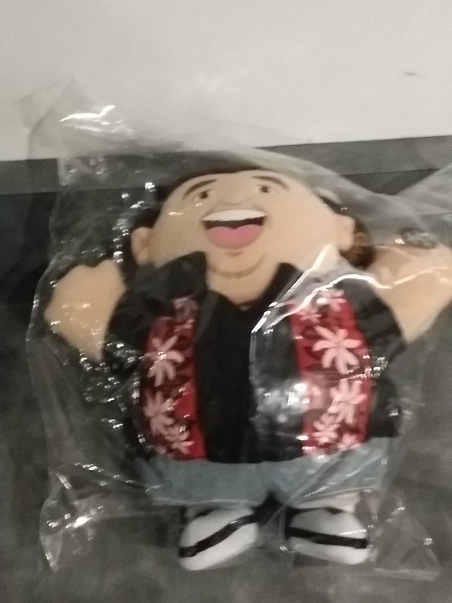MariaJessica619's tweet photo. @comicrick @fluffyguy big fan, daughter has to miss plz sign doll 4her #valleyviewcenter http://t.co/FepegNsOef