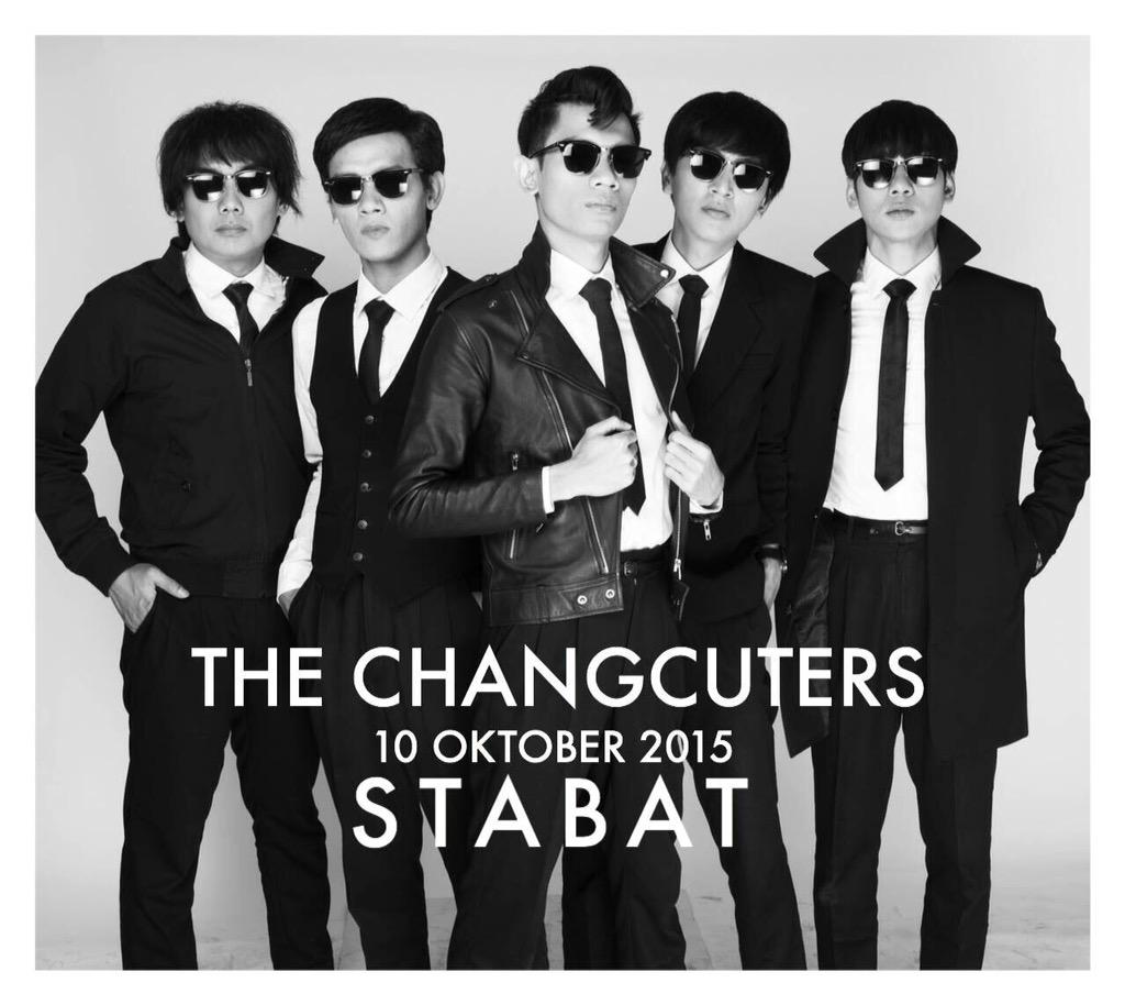 "Karena kita cowok idola, idaman wanita" <a href="/twitchangcuters/">The Changcuters</a> at #soundsations in Stabat.