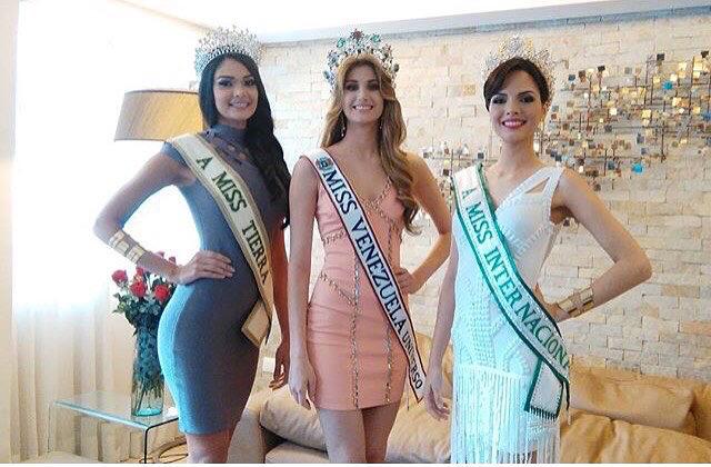 FOTOS DE MISS VENEZUELA Y SU CUADRO DE HONOR (DIA SIGUIENTE) CQ7A0MYWUAAVRHk