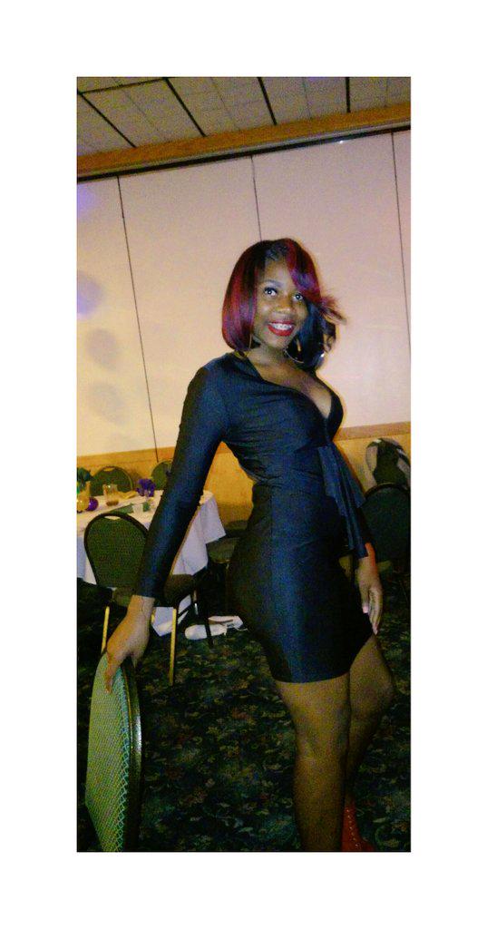 Manni__Bee's tweet photo. Homcoming💯💦🌹😍 http://t.co/4l7jXbput9
