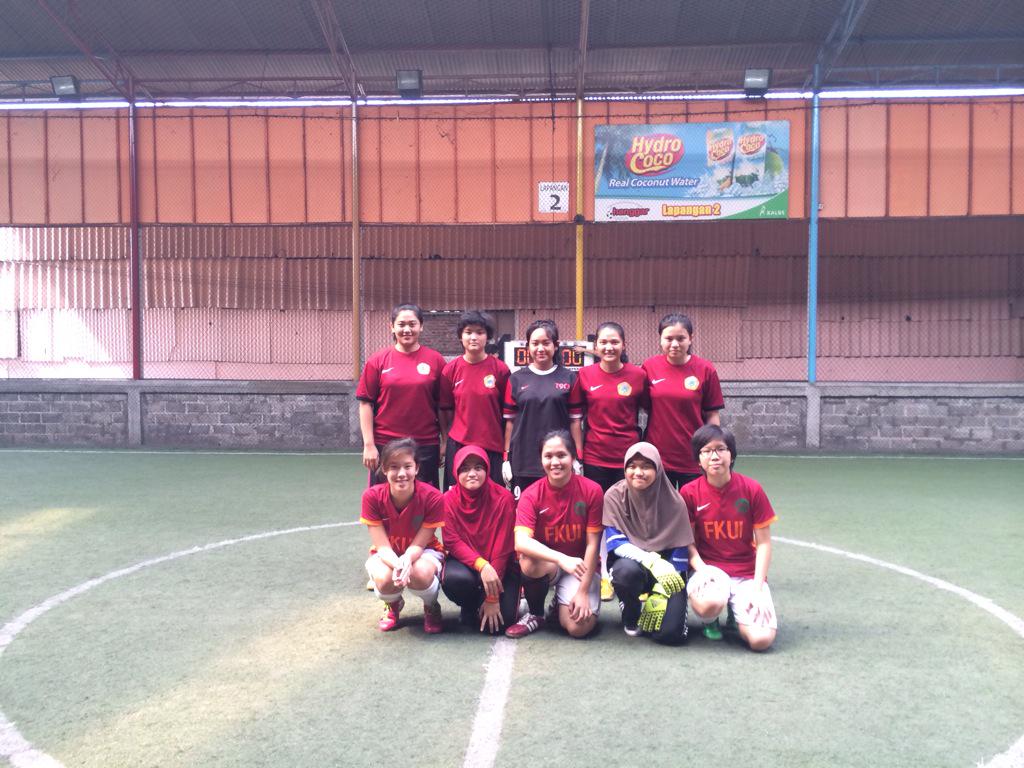 denscupXVI's tweet photo. Score sementara perebutan juara 3 antara FK UI vs FKG Moestopo 1-2⚽️👏👏 Selamat bertanding🎉🎉 http://t.co/xTQMArhWHT