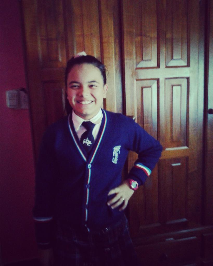 carp_genesis's tweet photo. Antes de ir a la escuela http://t.co/NR00Z1i88V