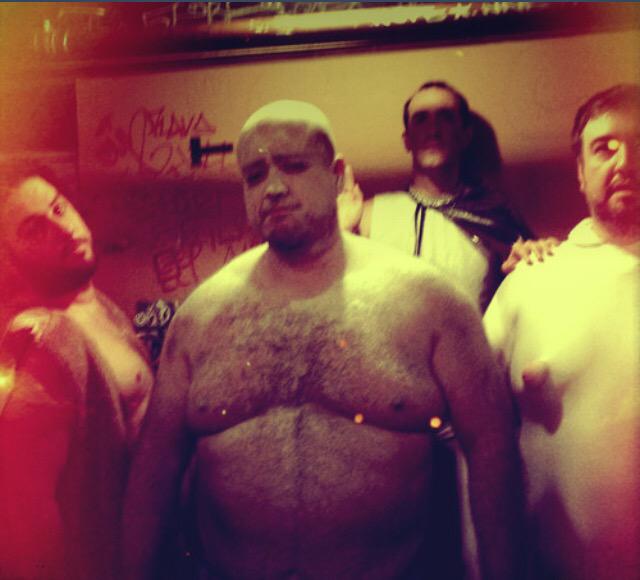 thebarnyardboys's tweet photo. The journey continues http://t.co/yGvN4tyHpW