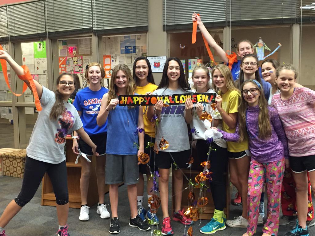 rocketmslib's tweet image. LAB group! They are Awsm decorators!