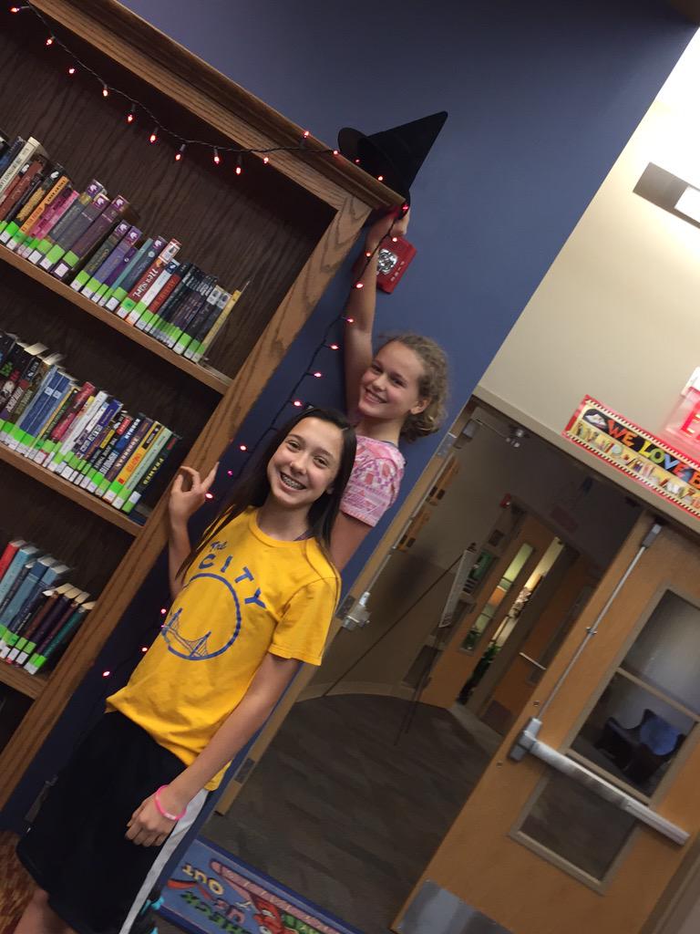 rocketmslib's tweet image. LAB group! They are Awsm decorators!