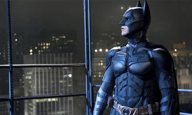 BATTLE OF THE DAY: 
RT for BATFLECK suit!
FAV for BALE suit!