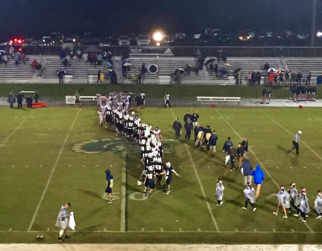 fowler_sheryl's tweet photo. Trojans win!! 41-34 🎉🎉 http://t.co/25TOtM9ACP