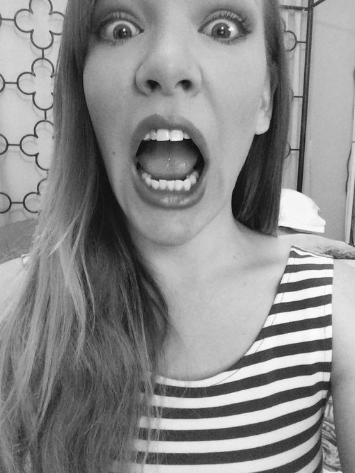 Feeerenndssss where are yuuuuuuuuu http://t.co/RCgZ6K7oeR http://t.co/ulWTf5DHv0