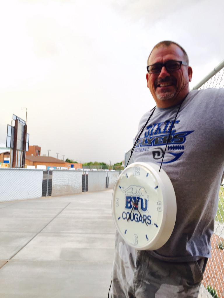 ALOFIPOtribe's tweet image. Condolences to @dodetter and whole Odette family! Love you coach! Royal Line runs deep! Flyer family!