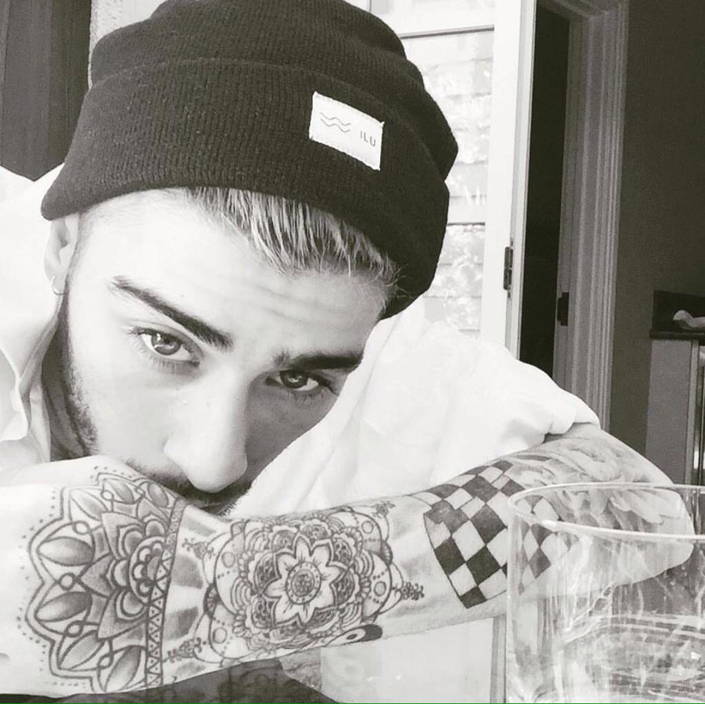 #ZaynTaughtUs that some people can do art and be art at the same time