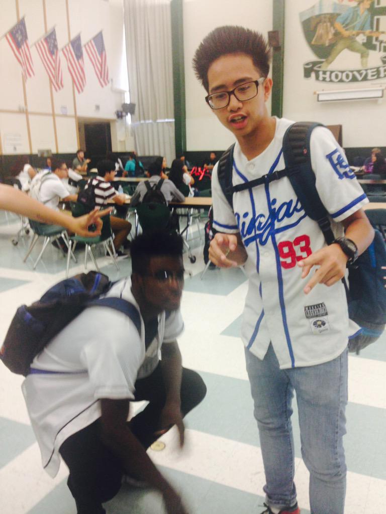 shhteevoo's tweet photo. Happy Birthday to BC6! 🎉😈 Hope you relieved hella booty pics from the baddies bro 👊👀 #pinchesummer #siwei #BC6 http://t.co/pWoyml984J
