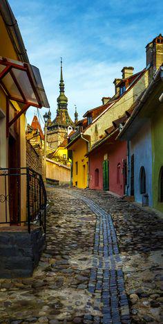 JyadeCythrawl's tweet image. Street of Sighisoara, Beautiful Medieval City In Transylvania, Romania