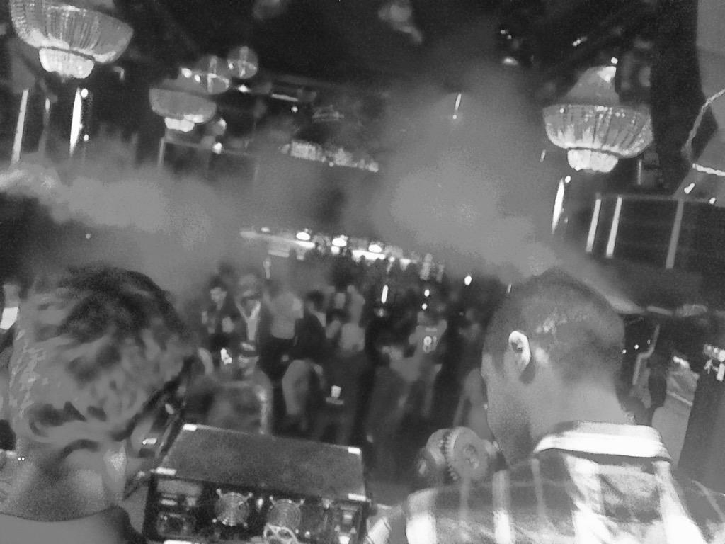 Melt Ice ❄ tweet media