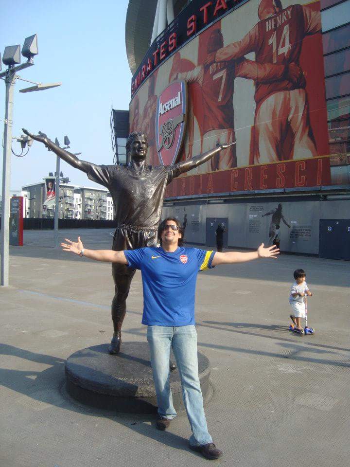 Happy Birthday to Mr.   A true Arsenal legend. 