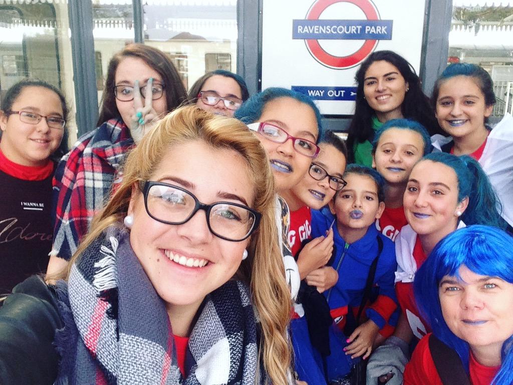 frankymaryjane's tweet image. #BIGGIG2015 @Girlguiding @ValerieMakey  GIBRALTAR GUIDES READY TO REPRESENT!!!! 💯🇬🇧🙀 #QueensGuide #gibraltar