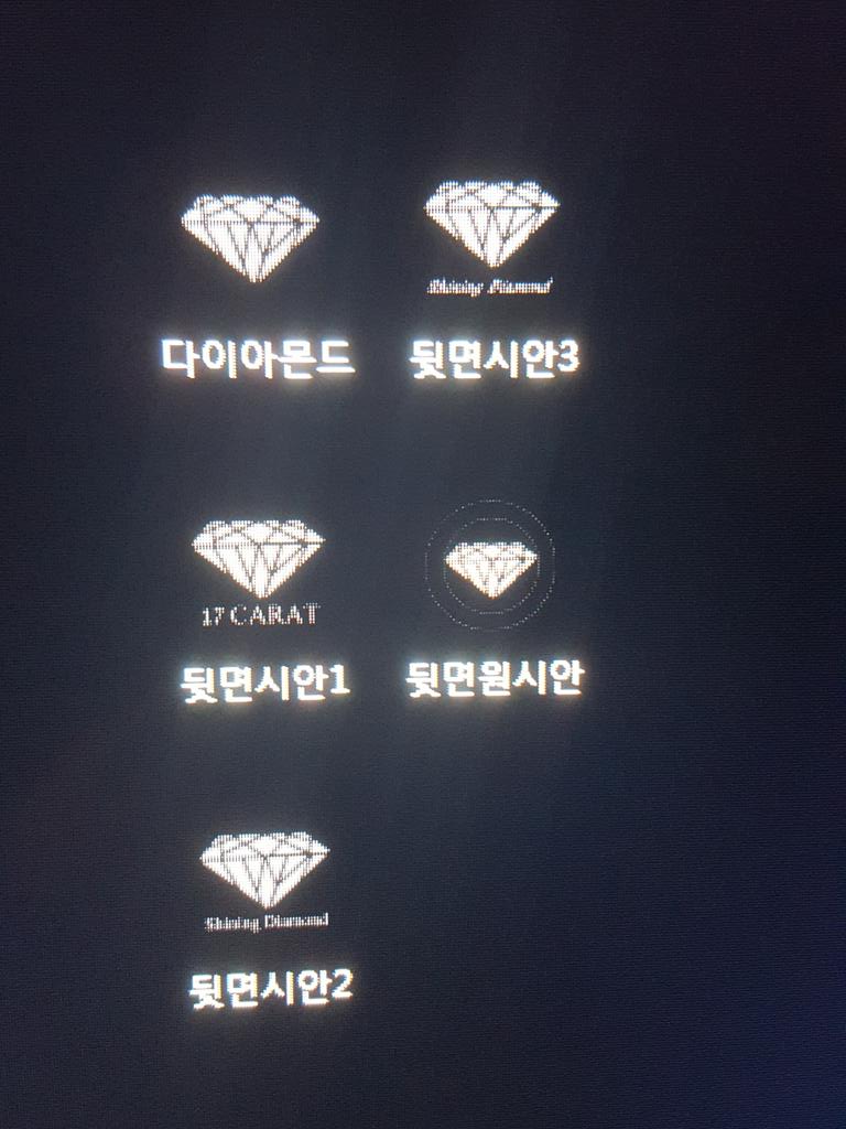 seventeen_watch's tweet photo. 조사가 이렇게 빨리 끝날 줄 몰랐...
시안 만드는 중입니다! 곧 시안 조사 가지고 올게요! http://t.co/n38sJ4sTUb