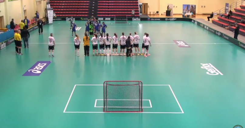 #Floorball Final del partido con derrota por 3-0. Gran experiencia el debut europeo. Felicidades chicas #EFC2015CESIS