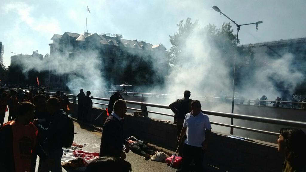 U središtu Ankare odjeknule dvije eksplozije, najmanje 20 mrtvih CQ8Js6nXAAALxfu