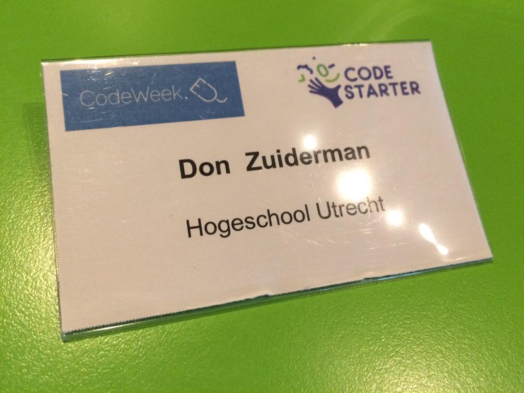 donzuiderman's tweet image. Ik ben binnen bij de start van #codeweek2015 @NEMOamsterdam