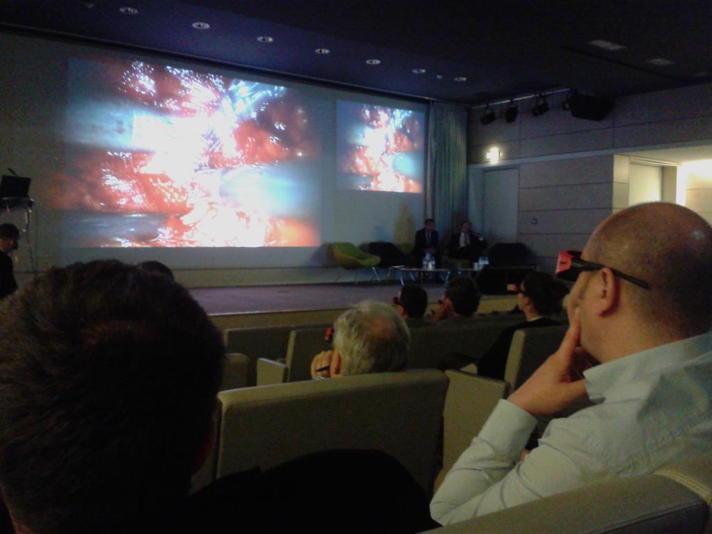 #urop15 live surgery from 3 operating romms. Unique opportunity for training in the center of paris