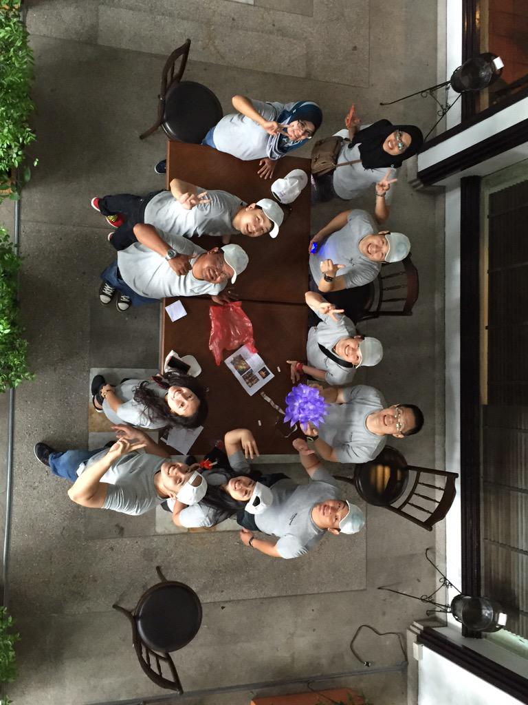 jeffgoh38's tweet photo. #MKEinBKK Grp C teamwork!! http://t.co/IFWEYyPds4