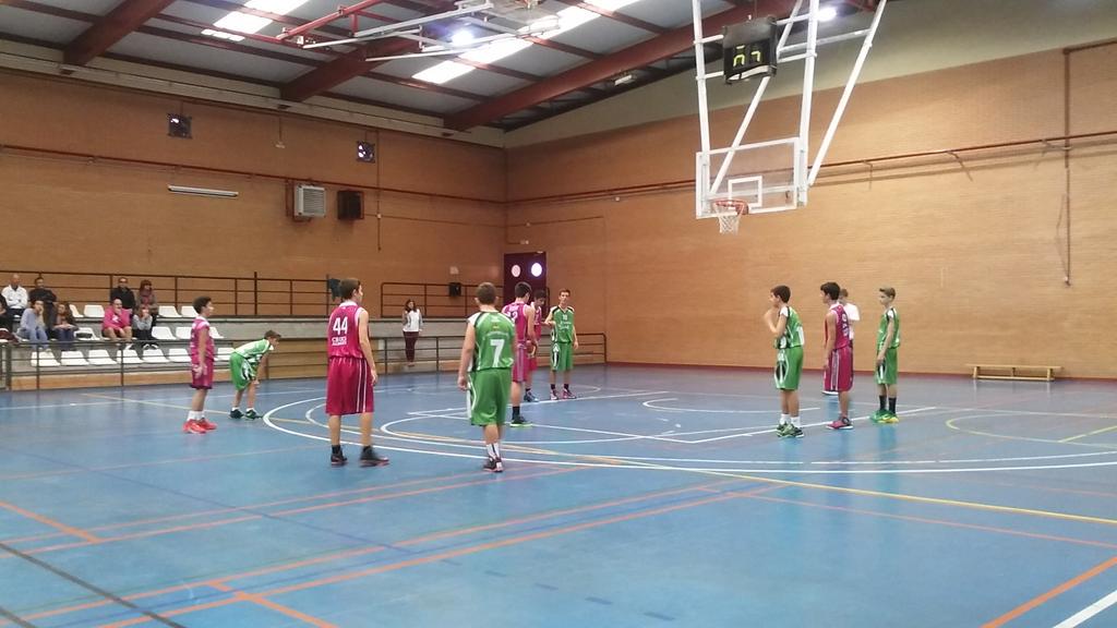 ucacb's tweet photo. InfReg | @Baltoya 21-21 @basketcplaroda | Igualado en todos los aspectos. http://t.co/qrI9K28IUt