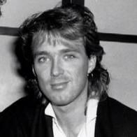  Happy Birthday to the amazing Martin Kemp of Spandau Ballet 