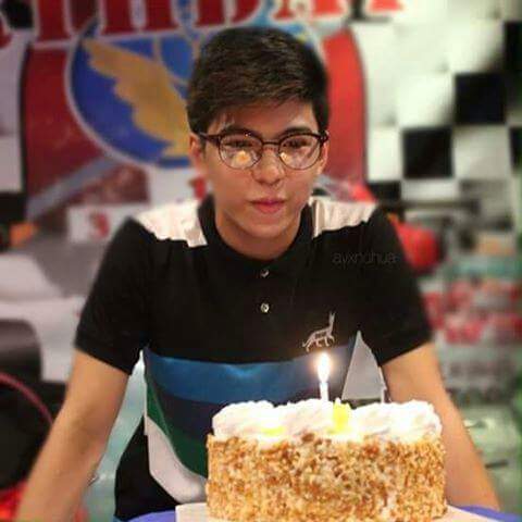 HAPPY BIRTHDAY I MISS YOU! 71 KANA HAHAHA
NASH AGUAS 17TH BIRTHDAY 