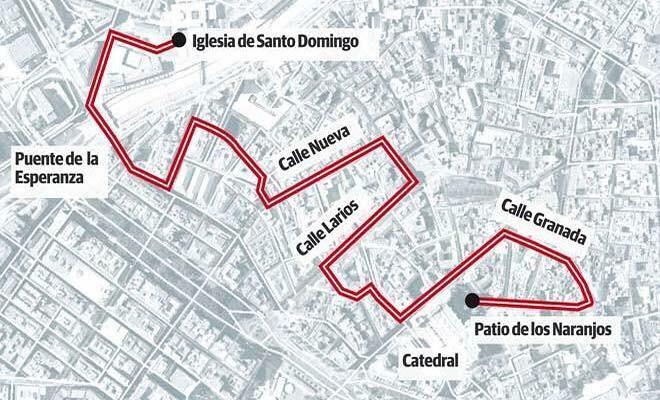 Lapazmalaga's tweet photo. Esta tarde acompañamos a @cofradiamena en su procesión de regreso a Santo Domingo #CentenarioMena #suenalapaz http://t.co/ojQquvfpS1