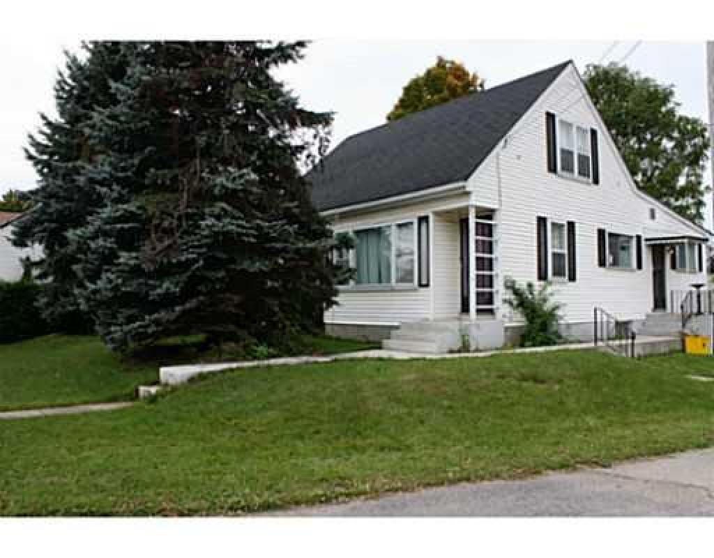 Check out our #listing in #SmithsFalls #ON tour.circlepix.com/home/SZ5DGJ #realestate #realtor