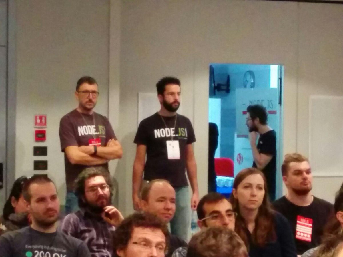 nodejsconfit's tweet photo. Our excellent venue management team :-) #nodejs15 @webdebresa @piccoloaiutante @emadb http://t.co/OqE5wzbk0z