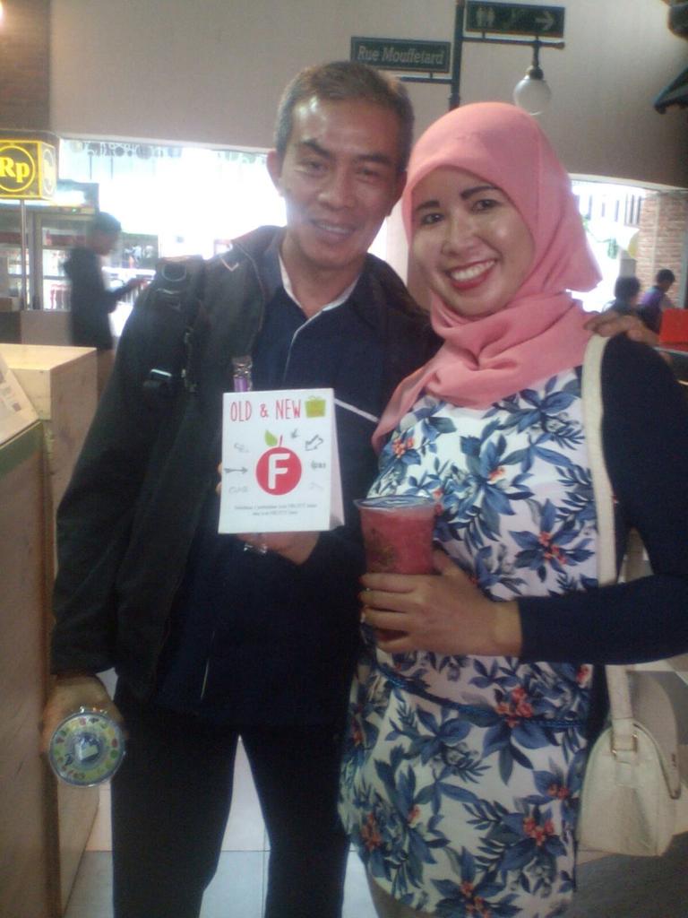 iyanasyad's tweet photo. @ILOVEFRUITY @FCLBdg #FRUITYfclatas LT3 #Rebranding #inienak #inisehat #enaknyasehat #suportlokalbrand #old&amp;new http://t.co/QQDHFsomJS