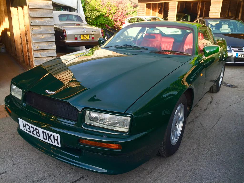 DeyMotors's tweet photo. A new visitor #AstonMartin #Vantage #Virage #classiccars #Cheshire http://t.co/NFcwmieJDd