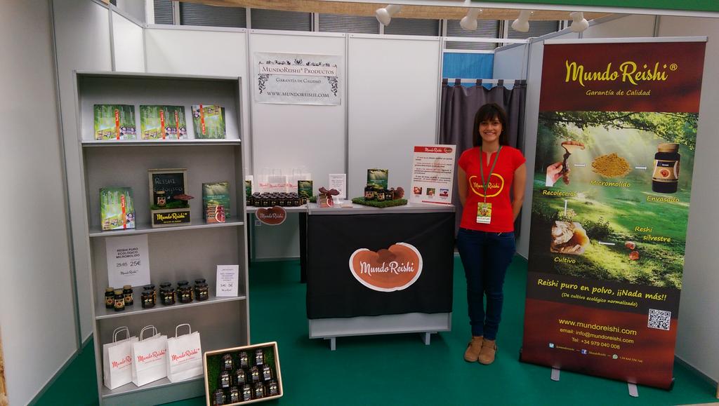 Ya ha comenzado la feria! Animaros todos a venir! Hay más de 100 puestos ecológicos, os esperamos!