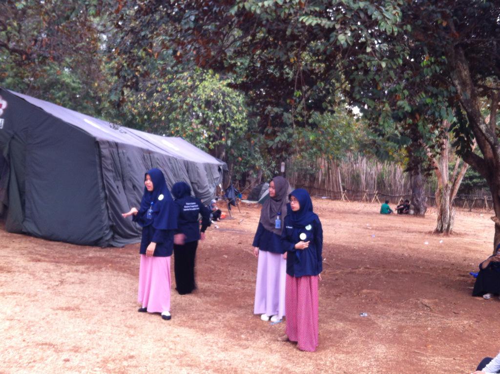 Kak <a href="/Nisaninipionir/">Khoirun Nisa</a> lagi mencoba membakar semangat para peserta #InagurasiFAIUMJ