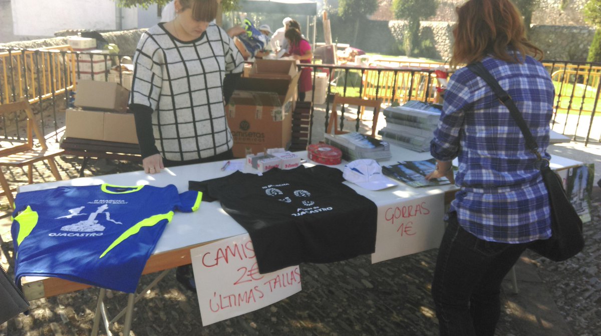 LosCharcales's tweet photo. Ya estamos en marcha ojacastreños y visitantes!!!!! http://t.co/b7WdDGHEPE