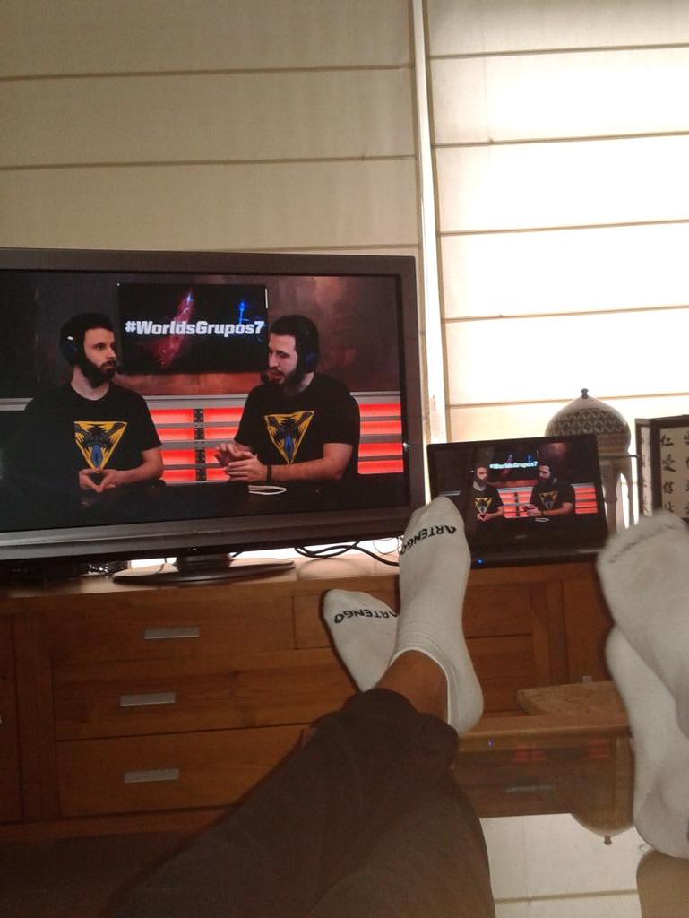 DaNKoXIV's tweet photo. @uLISES90_ Dia de LoL #OrigenWin #WorldsGrupos7 http://t.co/ALoIJtpaoK