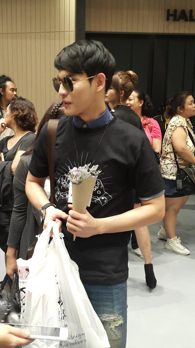 khunkate tweet media