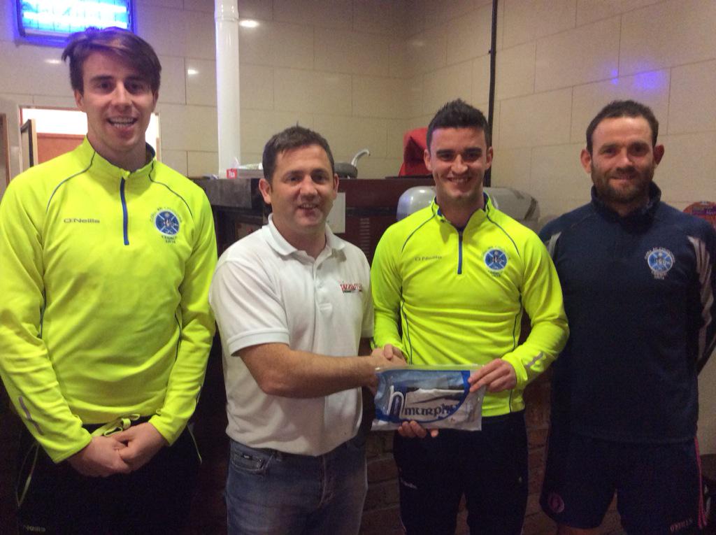 Very glad to sponsor <a href="/KillyclogherGAA/">Killyclogher GAA</a> senior team with <a href="/murphysgloves/">ciaran murphy</a> for the County Final tomorrow.good luck to all