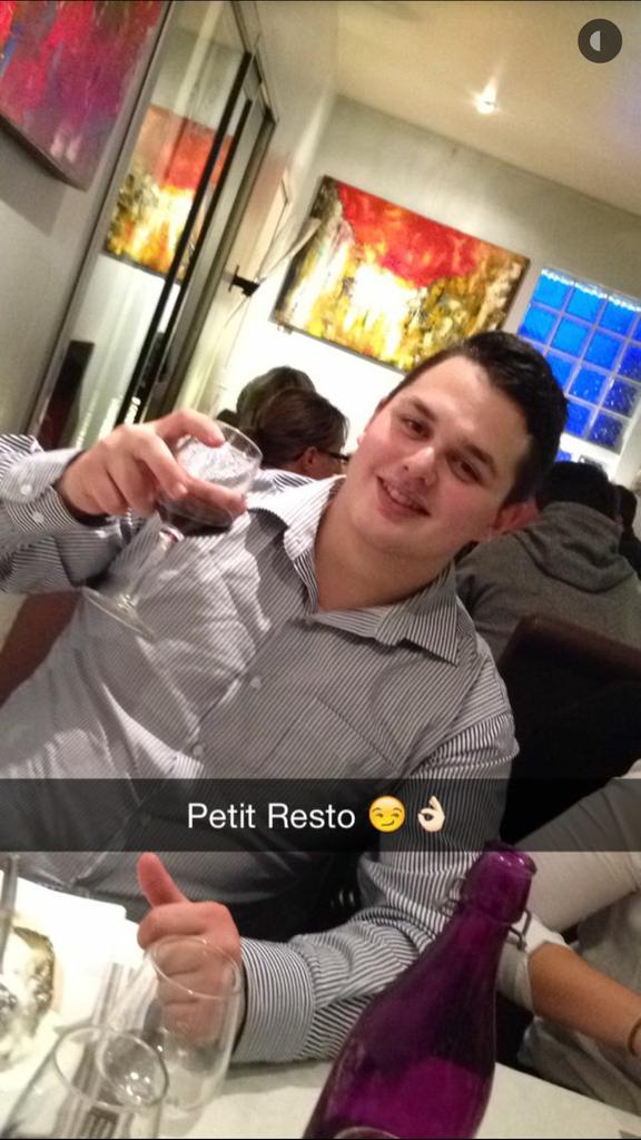 1Luuc's tweet photo. J ai fini trop la mdr @1leocorleone1 @aristo_bonito @TbatouIlias http://t.co/GlJC2ts9Xc