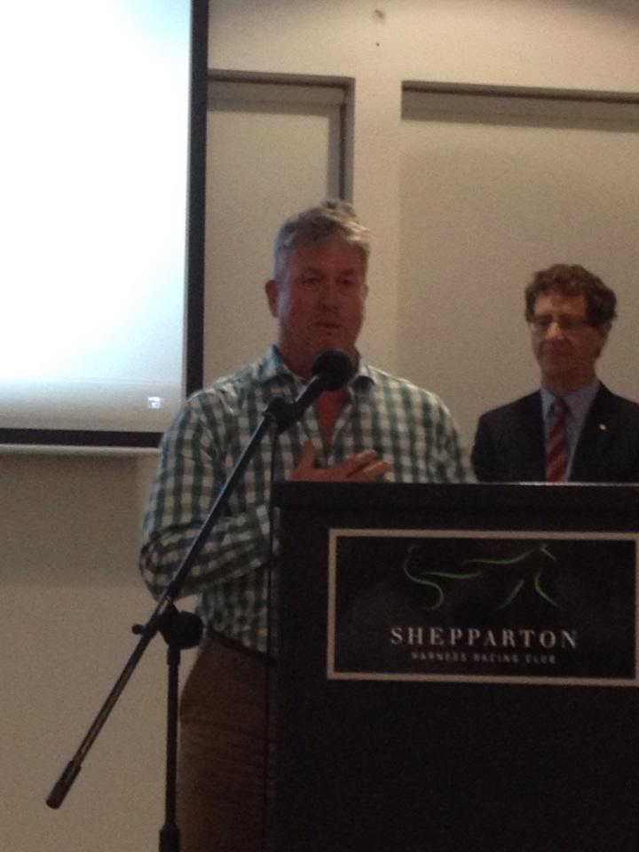 HarnessBreeders's tweet photo. "You can't believe how humbled I am to win this award" - Duncan McPherson, Ian Daff Memorial winner #VBAN15 http://t.co/DattbLd7sP