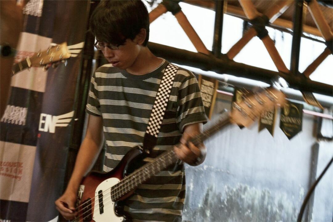 <a href="/awesession/">Awecoustic Session</a> anniversary setlist:
1. Bieder
2. Kangen (Dewa19) + You're Still The One (Shania Twain) medley
3. Monday