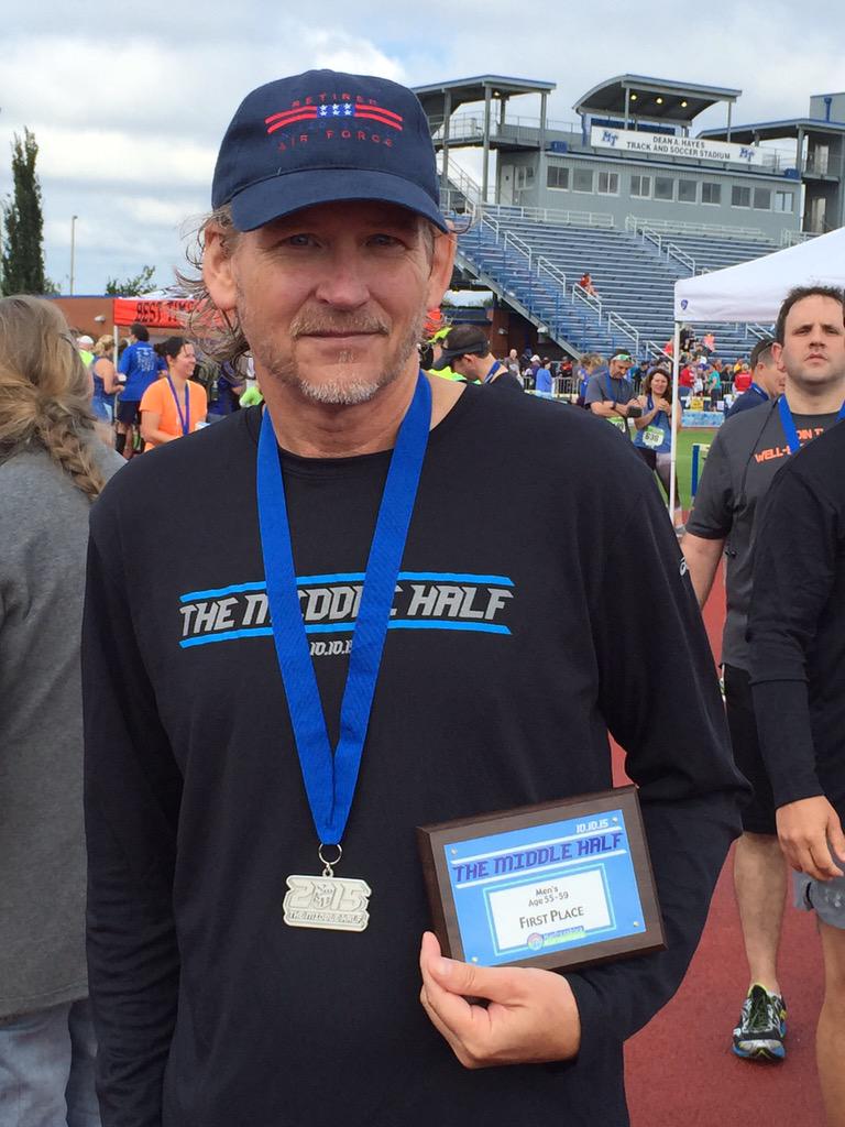 clcarroll's tweet photo. 1st in his age group. #mymiddlehalf @TheMiddleHalf @BobbyCSells http://t.co/ptC2BvhpAa