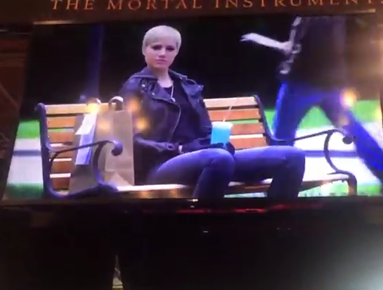 PLLBigSecrets's tweet image. Sara is back! #PLLTimeJump