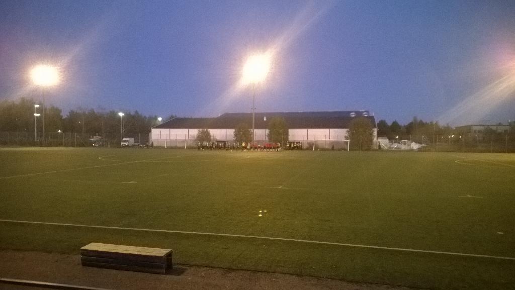 apyykkonen's tweet photo. Nousukarsintaa Kolmoseen. TiPS - EPS. Kohta alkaa! #Tikkurila #Kolmonen #Nelonen http://t.co/n5BDmNFela