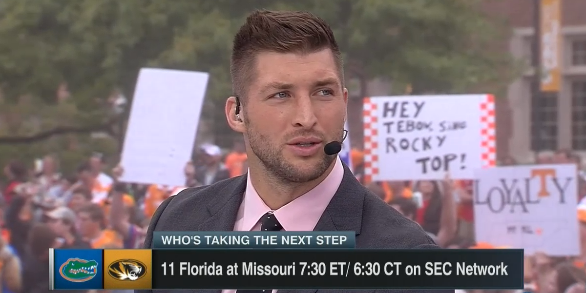 SECNetwork's tweet photo. #SECNation Picks | #UFvsMIZZ

Chomp, Chomp. The entire crew takes the #Gators. Sweep it. http://t.co/J7knSG2Ghu