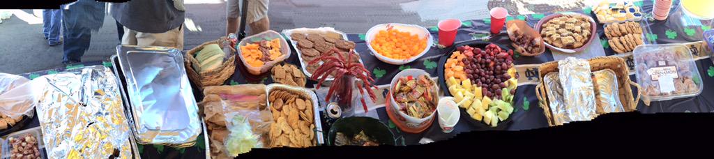 NolansFoodBlog's tweet photo. Nolan hit the tailgate jackpot!💦👅 http://t.co/bVKOrWBl3S